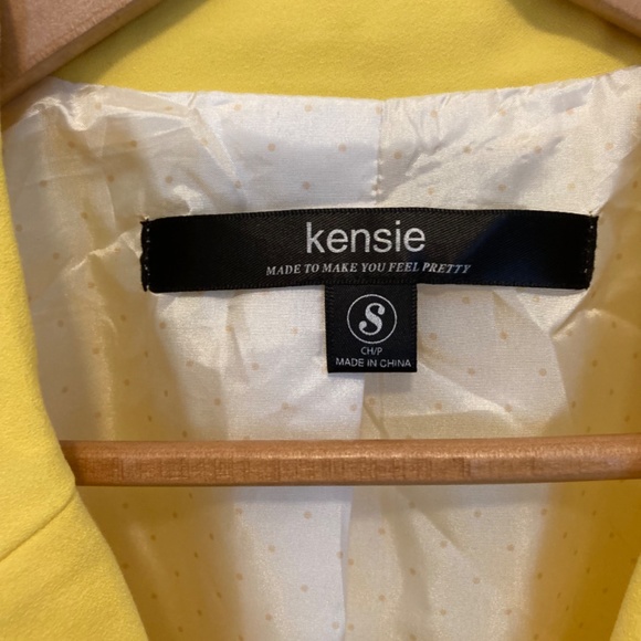 Beautiful yellow blazer jacket - Picture 2 of 4